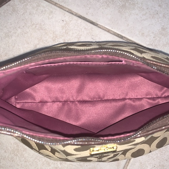 Coach Signature C Logo Satchel in Khaki Sateen with Mahogany Strapping - Picture 5 of 8